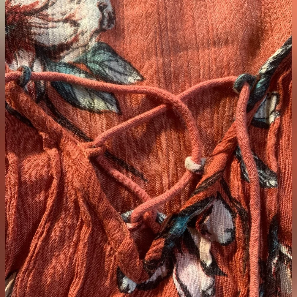 🌺 SMALL BILLABONG BLOUSE 🌺 - Picture 3 of 8